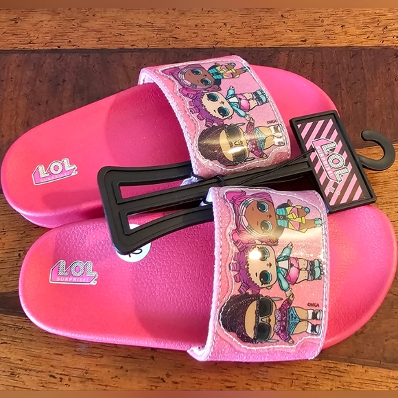 NWT-L.O.L Surprise!-Girl's-Slides-Size 11/12-Pink - Picture 3 of 4